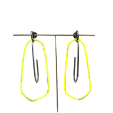 Load image into Gallery viewer, L Swing Hoops Citron & Steel