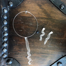Load image into Gallery viewer, Neck Ring with Detachable Box Chain Fringe