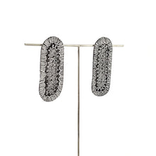 Load image into Gallery viewer, Flat Oval Black & White - Arc Squiggle Arc