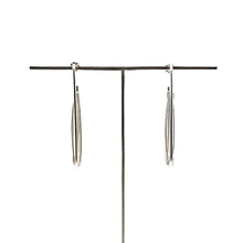 Load image into Gallery viewer, Openwork Elongated Hoops
