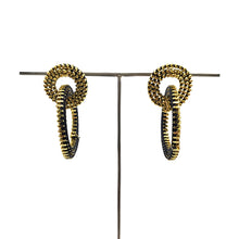 Load image into Gallery viewer, Circle Hoops - Shiny Gold
