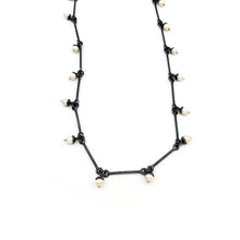 Load image into Gallery viewer, Flower Pearl Link Necklace
