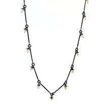 Load image into Gallery viewer, Flower Pearl Link Necklace
