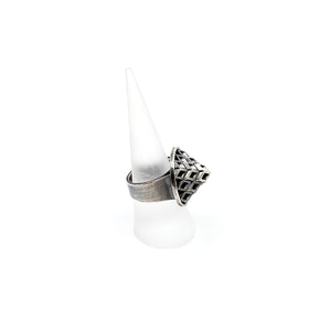 Pyramid Tube Ring