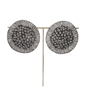 Disc Earring Black and White Triple Dash + Arc